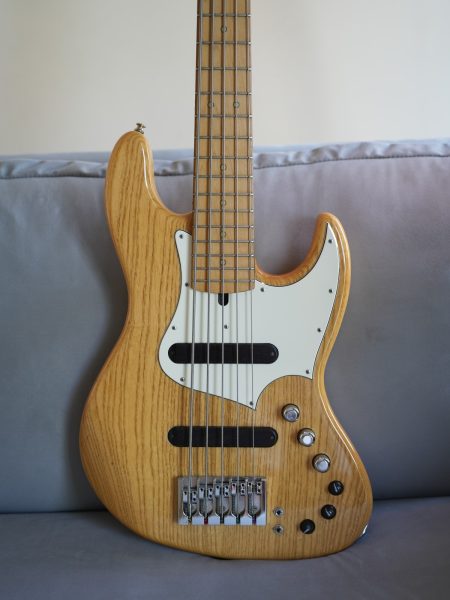 Xotic XJ-1T Jazz Bass