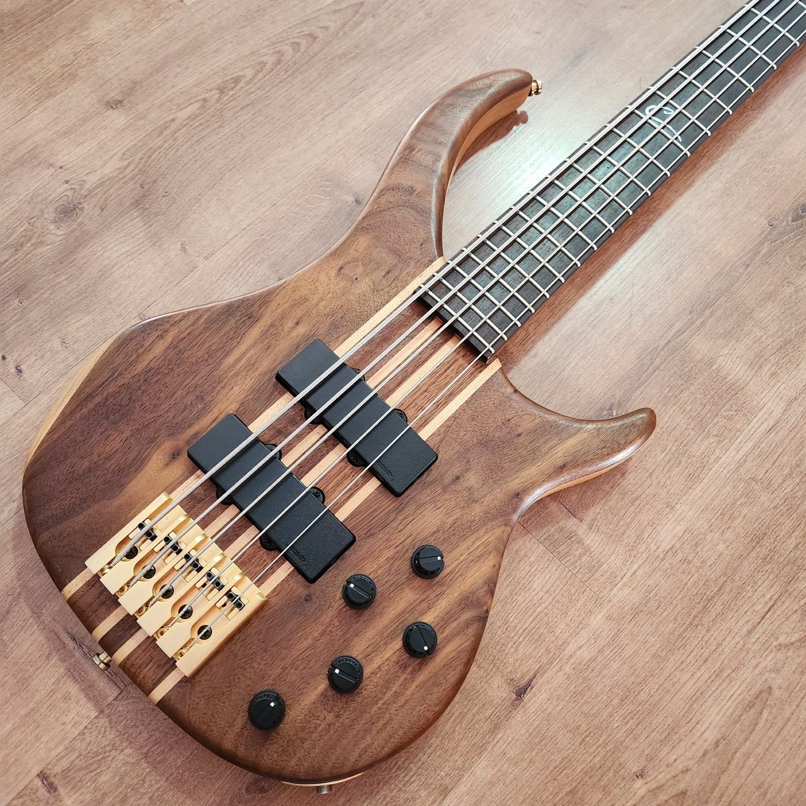 Peavey Cirrus Indonésia US Market