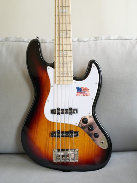 SX Jazz Bass em Swamp Ash Americano