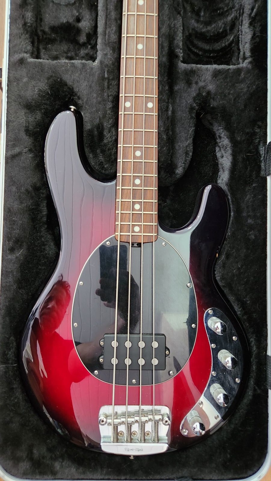 Music Man Stingray 2012 4 cordas 