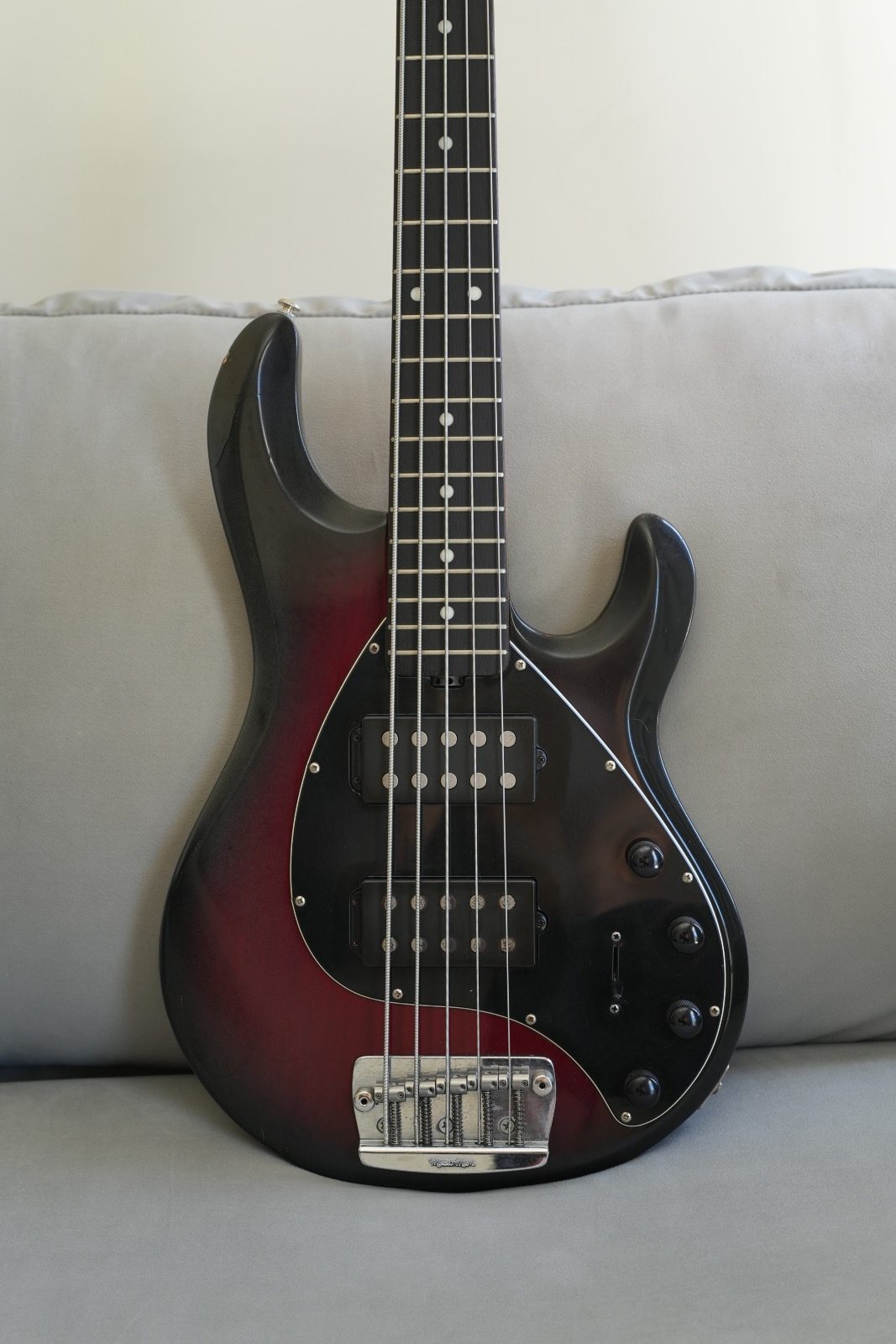 Music Man HH