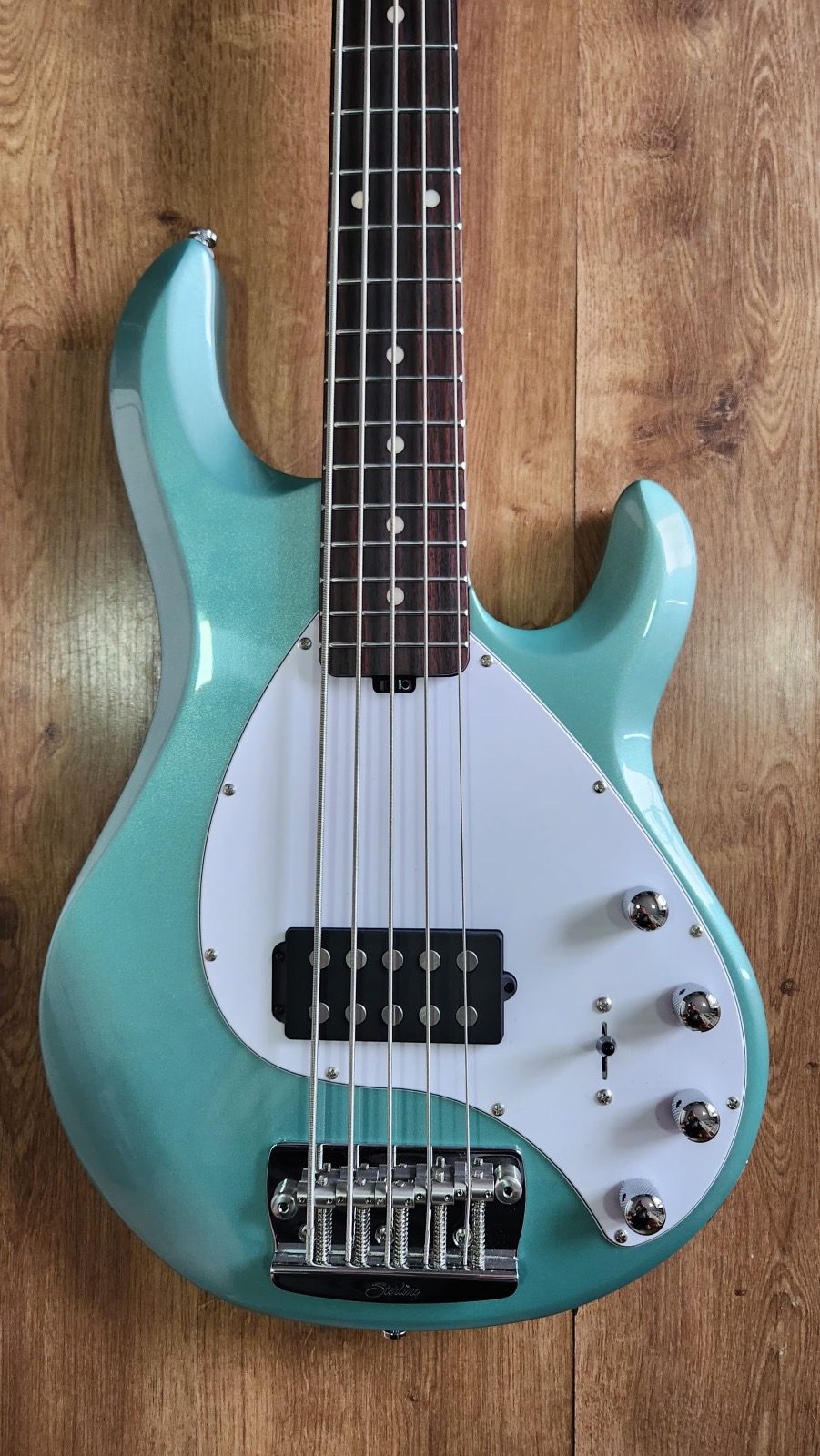 Sterling Ray 35 By music man 